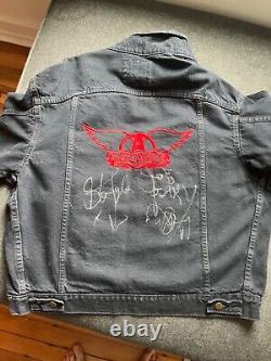 AEROSMITH ORIGINAL RARE 1993 GET A GRIP L DENIM TOUR JACKET signed by BAND