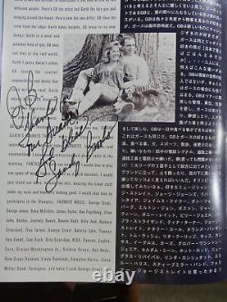 Signed Garth Brooks Autographed Tour Program Book Entire Band Jsa Coa # R79019