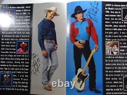 Signed Garth Brooks Autographed Tour Program Book Entire Band Jsa Coa # R79019