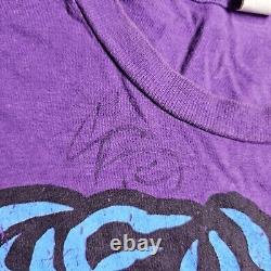 The Devil Wears Prada Band Tour Signed Adult T-Shirt Autograph Large Purple j1a