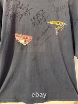 Vintage Boston World Tour 1997 Band Signed T-shirt Rare! Tom Scholz, Etc